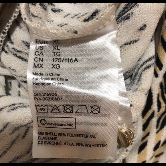 H&M Faux Wrap Animal Print Blouse - Picture 4 of 6